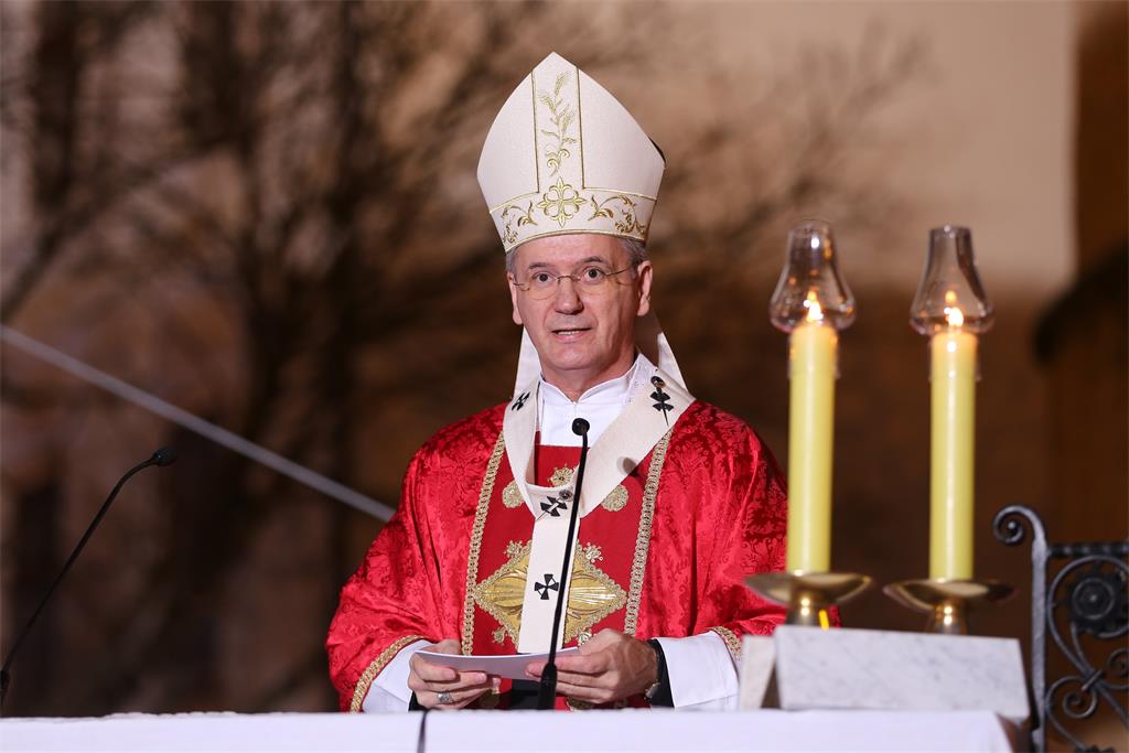 Nadbiskup Kutleša predvodio misno slavlje na Stepinčevo